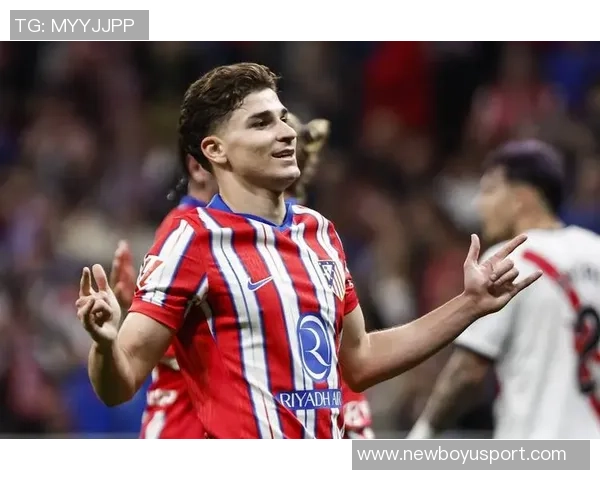 西蒙尼盛赞汉茨科多面手小蜘蛛被誉为世界顶级前锋之一